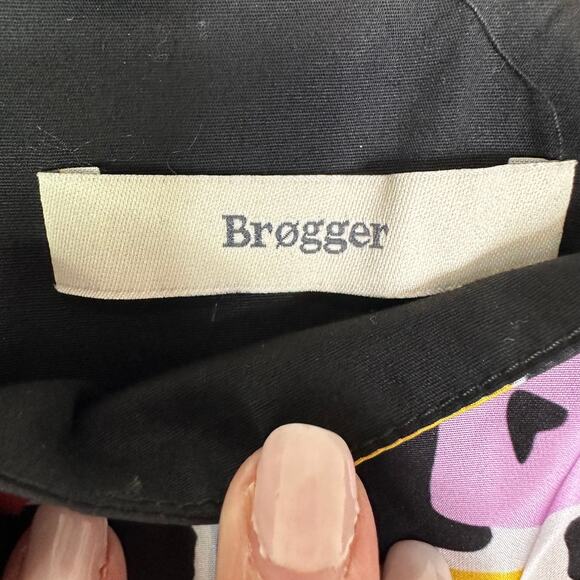 Brogger Floral Peplum Style Top - Picture 2 of 7